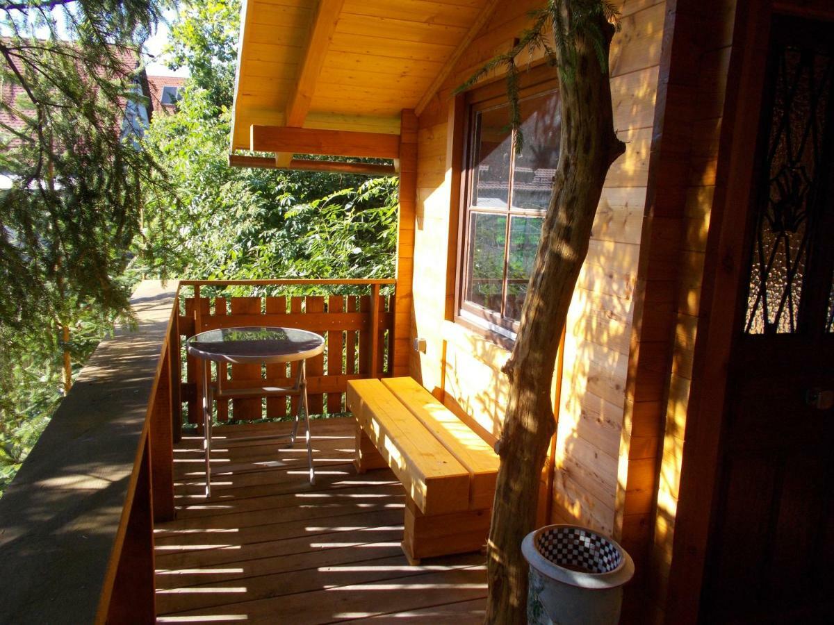 Baumhaus Wolfshoehle Fischach Exterior photo